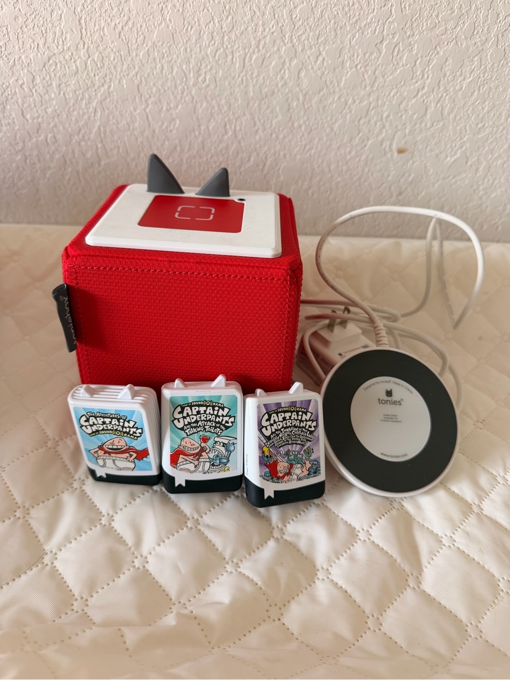Tonies Red Toniebox Starter Set with Captain Underpants Tonies